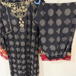 BRAND NEW 3 PC SUIT